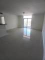 425 30th St - Photo 2