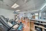 Stylish Beauty Salon in Prime Tamiami Park/Fiu Campus Area - Photo 10