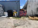 1325 10th Ave - Photo 10