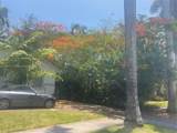 1206 Tyler St - Photo 3