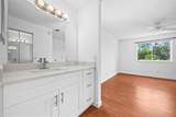 1031 Coral Club Dr - Photo 18