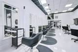 Beauty & Nail Salon For Sale In Fontainebleau - Photo 1