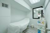 Beauty & Nail Salon For Sale In Fontainebleau - Photo 15