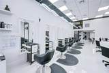 Beauty & Nail Salon For Sale In Fontainebleau - Photo 3