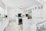 1460 Treasure Dr - Photo 18
