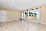 918 6th St - Photo 3