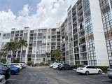 800 Parkview Dr - Photo 4