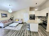 935 199th St - Photo 3
