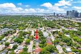 250 43rd St - Photo 3