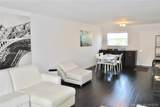 61 Collins - Photo 3