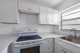 405 11th St - Photo 3