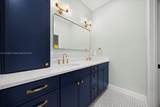 930 34th St - Photo 18