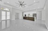 2807 40 ST W - Photo 11