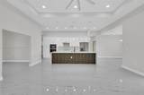2807 40 ST W - Photo 5