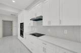 2807 40 ST W - Photo 7