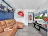 2858 Pine Tree Dr - Photo 16