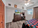 2858 Pine Tree Dr - Photo 22