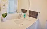 8901 Hollybrook Blvd - Photo 10