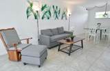 8901 Hollybrook Blvd - Photo 4