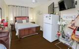 2910 102nd Ave - Photo 3