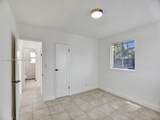 708 20th - Photo 38