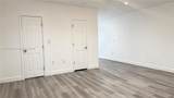 916 42nd St - Photo 2