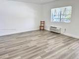 916 42nd St - Photo 3