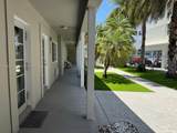 916 42nd St - Photo 8
