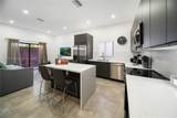 95 52nd St - Photo 10