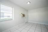 7821 Carlyle - Photo 4