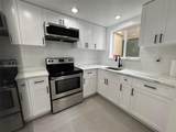 946 37th Ter - Photo 1