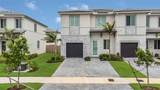 725 14th Ct - Photo 1