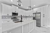 928 Milwaukee Blvd - Photo 12
