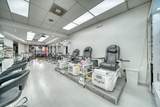 Full Service Beauty Salon On 8th Street - Photo 11