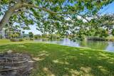220 Lakeview Dr - Photo 1
