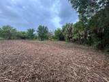 1052 Oak St - Photo 11