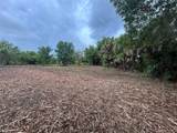 1052 Oak St - Photo 4