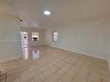 541 38th St - Photo 3