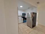 541 38th St - Photo 4