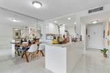 800 Parkview Dr - Photo 4