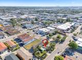 190 27th St - Photo 4