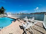 946 Bay Dr - Photo 15