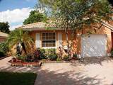9151 40th St - Photo 2