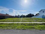 641 42nd Ave - Photo 2
