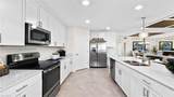 5621 Newcastle - Photo 26