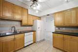 3850 Oaks Clubhouse Dr - Photo 13