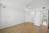 3850 Oaks Clubhouse Dr - Photo 17