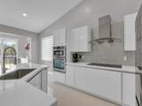 933 Falling Water Rd - Photo 22