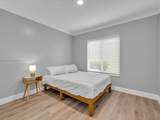 933 Falling Water Rd - Photo 35