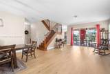 8864 Maple Hill Ct - Photo 3